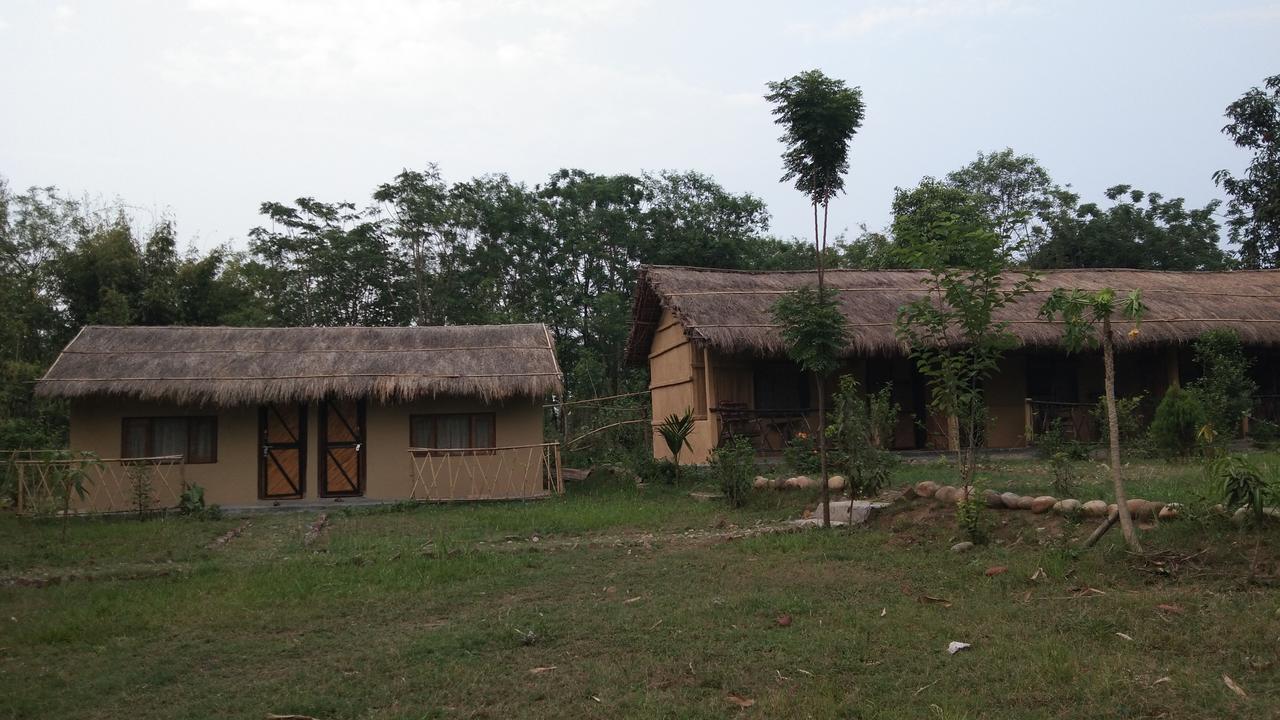 Chital Lodge Chitwan Exterior photo