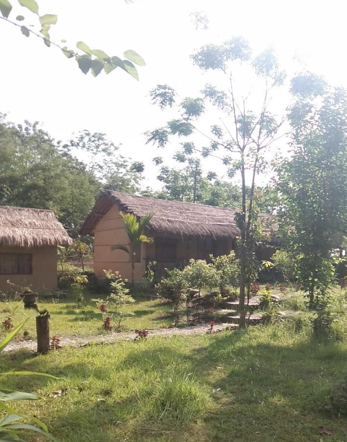 Chital Lodge Chitwan Exterior photo